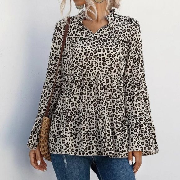 ❤️HP❤️ Leopard Print Bell Sleeve Top - Picture 3 of 4